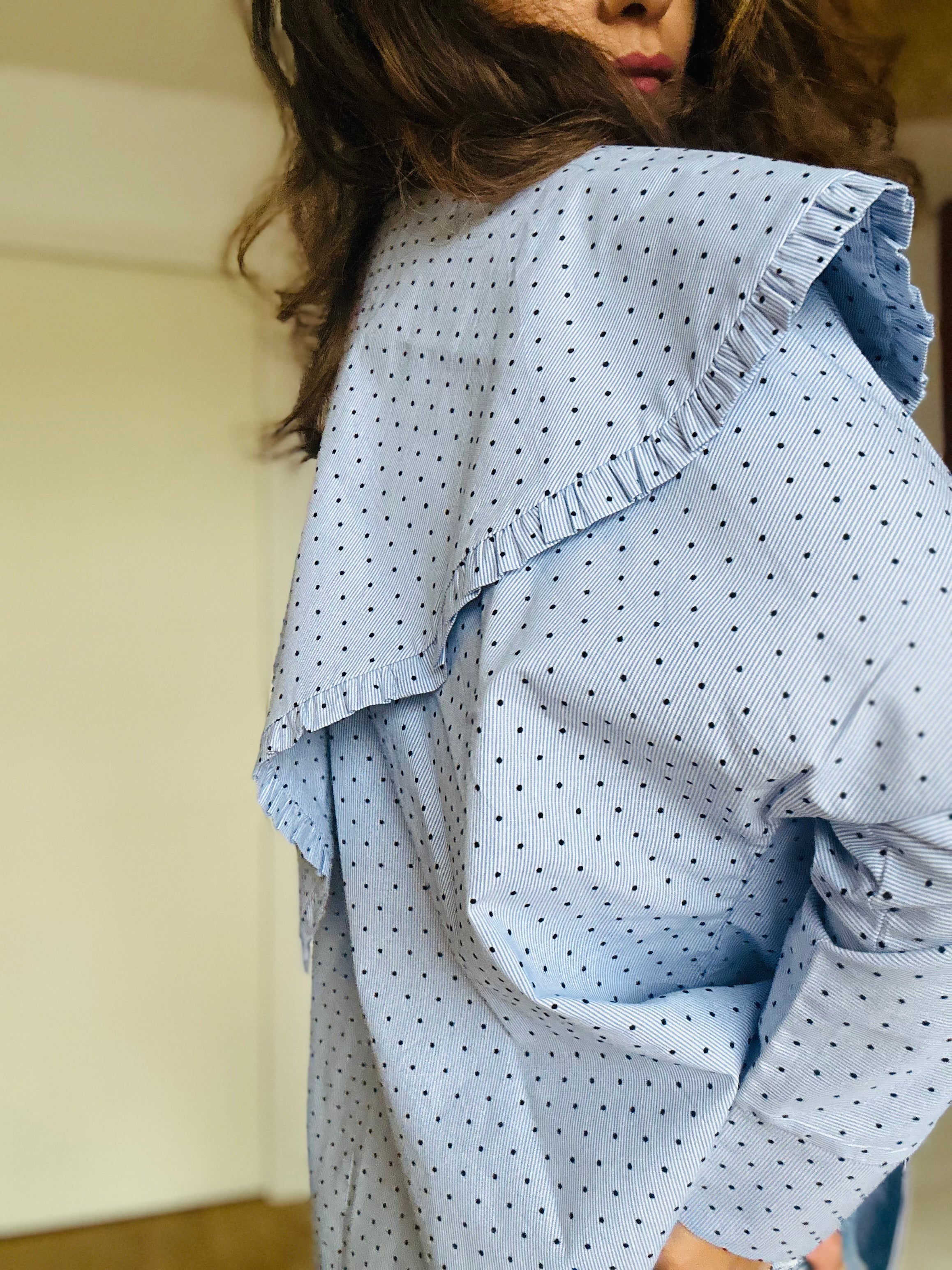 Carmen Shirt with XXL Collar - Polka Dots